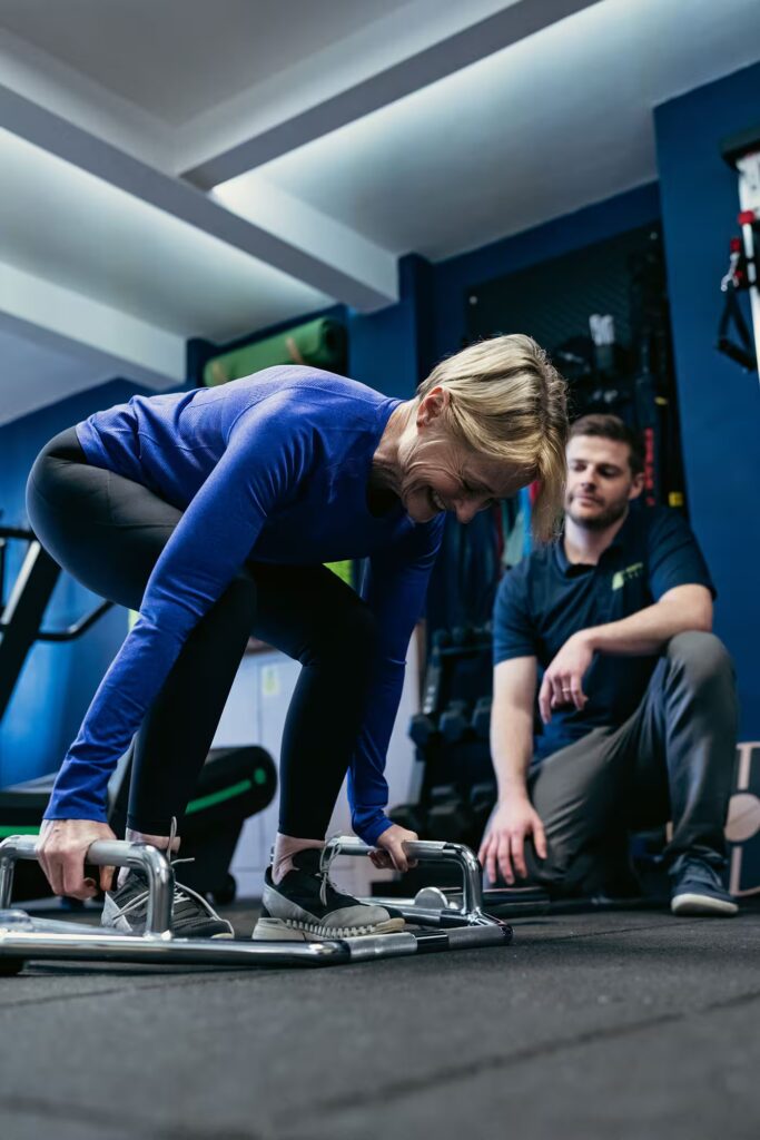 should you rest or exercise with pain southampton physio